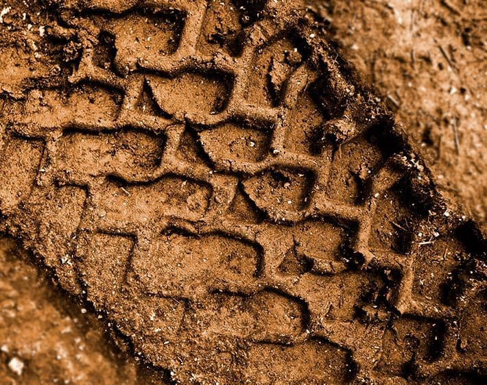 Что такое канавки протектора на шинах и почему они важны?